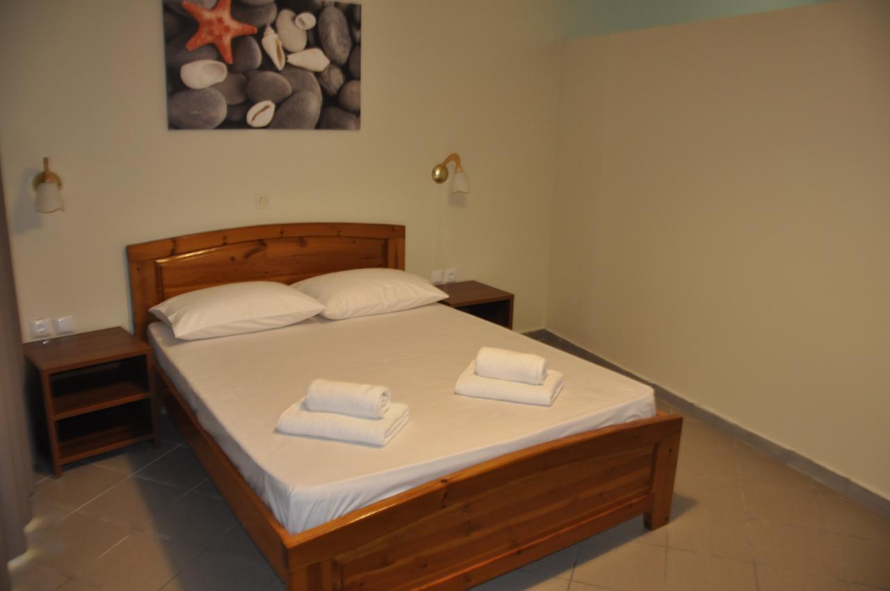 Zotos Apartment Himare Exterior photo