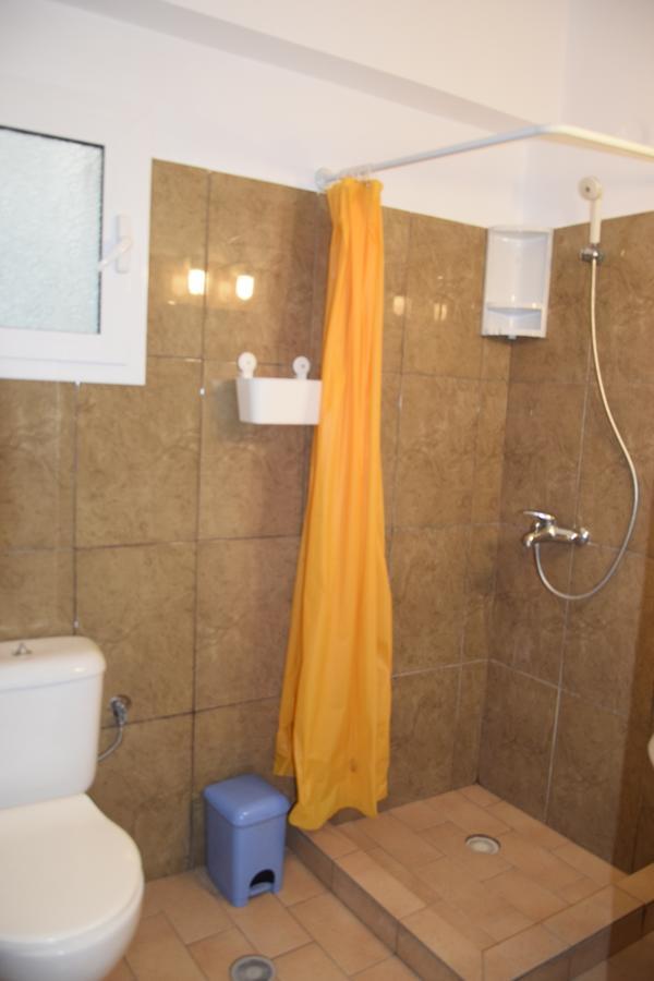 Zotos Apartment Himare Exterior photo